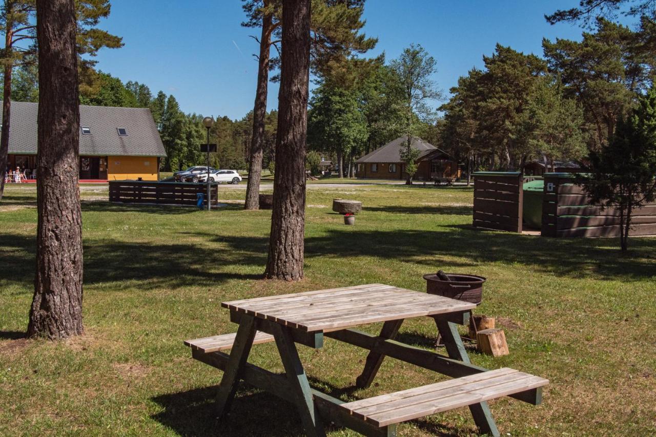 Tehumardi Camping Salme Exterior foto