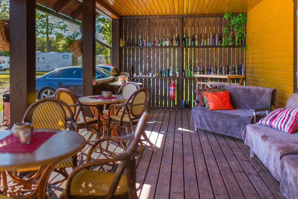 Tehumardi Camping Salme Exterior foto